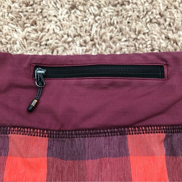 Lululemon Speed Shorts - Picture 4 of 6